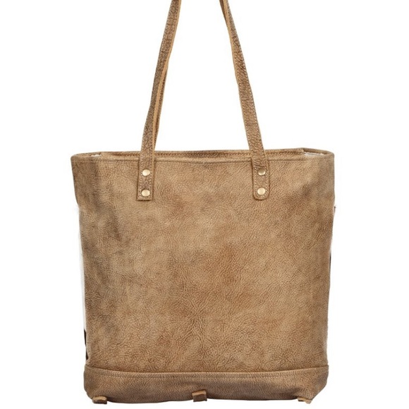 Genuine Leather and hair on tote bag - Picture 5 of 6